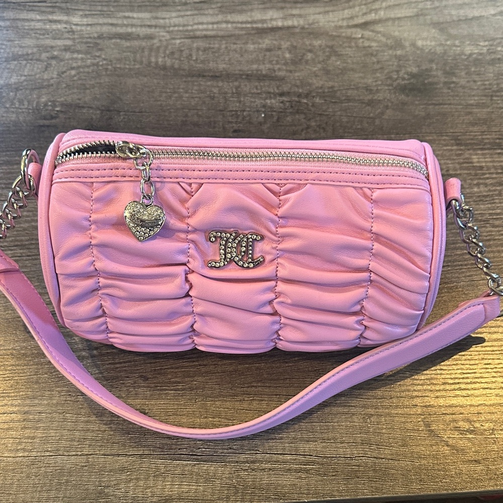 💅🏻💓NWOT Iconic 2000's Juicy Couture Pink Ruched Hand Bag